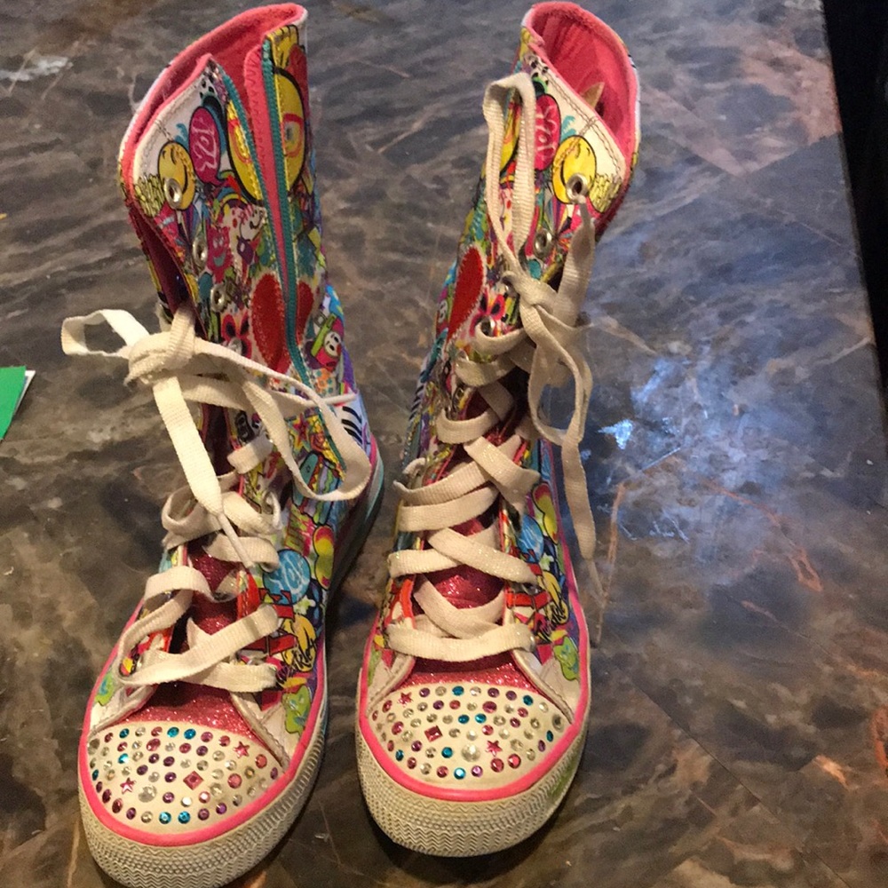 Skechers tennis shoes size 3 girls